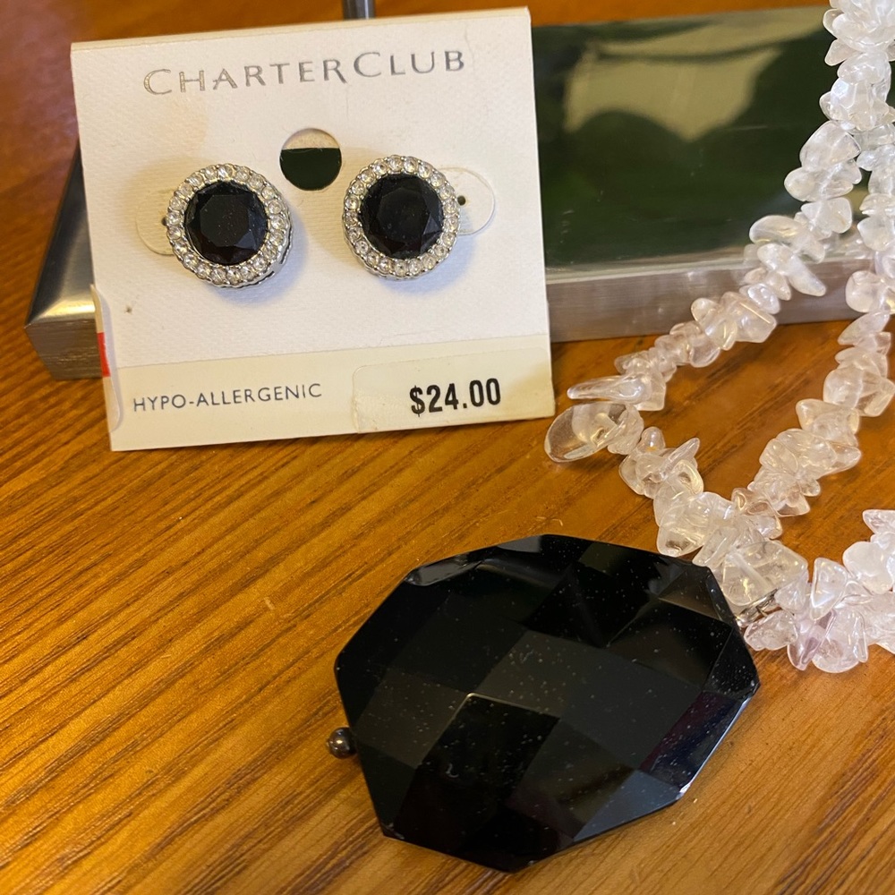 3-pc Necklace and stud earrings fashion jewelry set